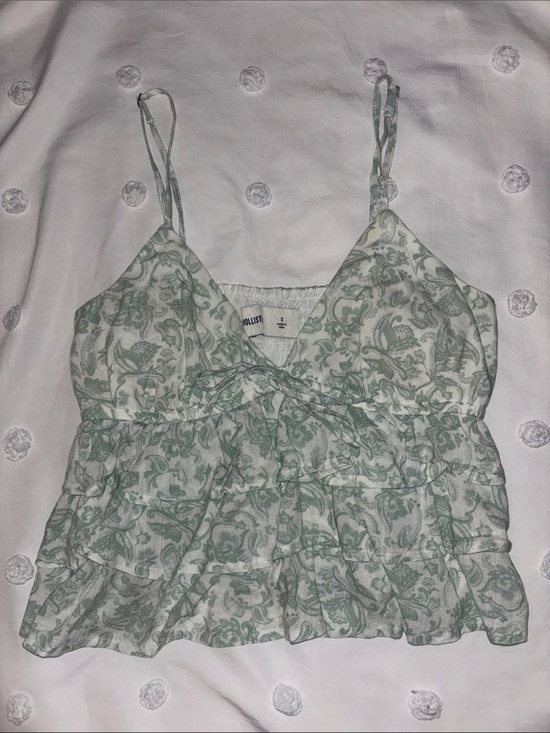 Hollister Tops - Hollister Mint Green Floral Tiered Cami